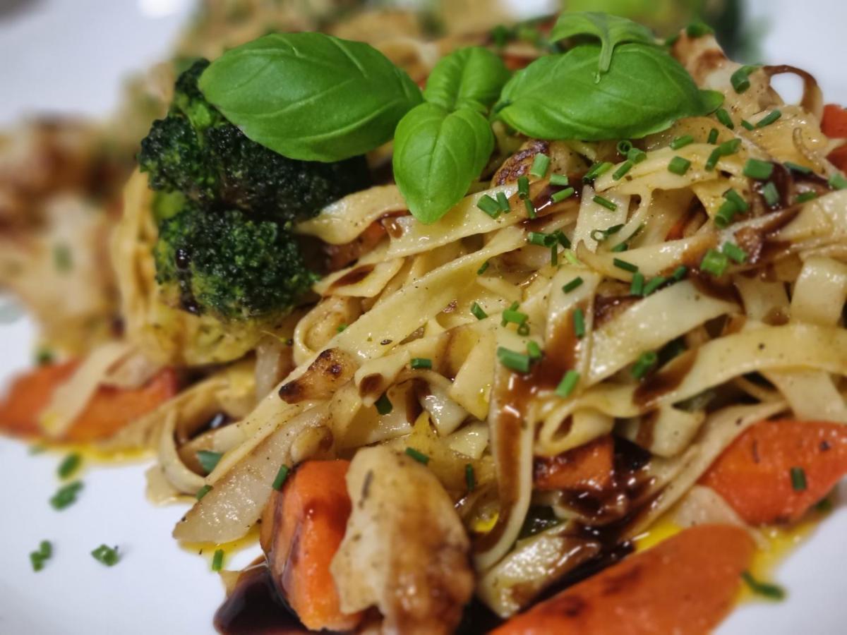 Bauer'S Pension-Restaurant-Catering Grosshabersdorf 外观 照片